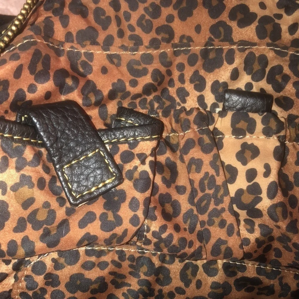 Maxx New York size medium large black leather brass detail perfect lining